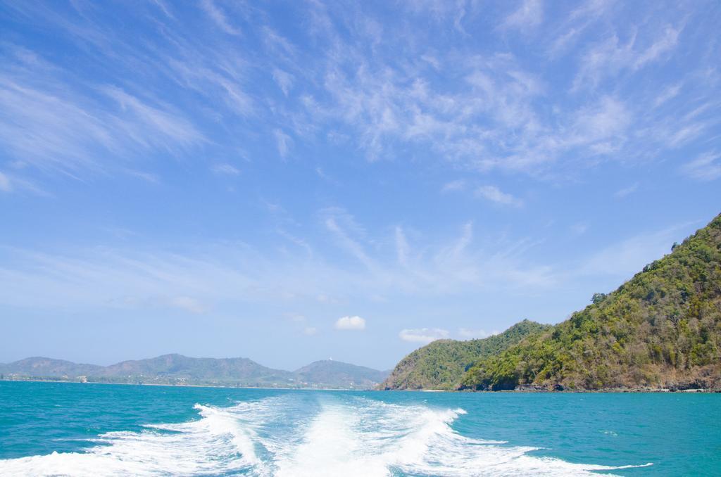 Coral Island Resort Phuket Exterior foto